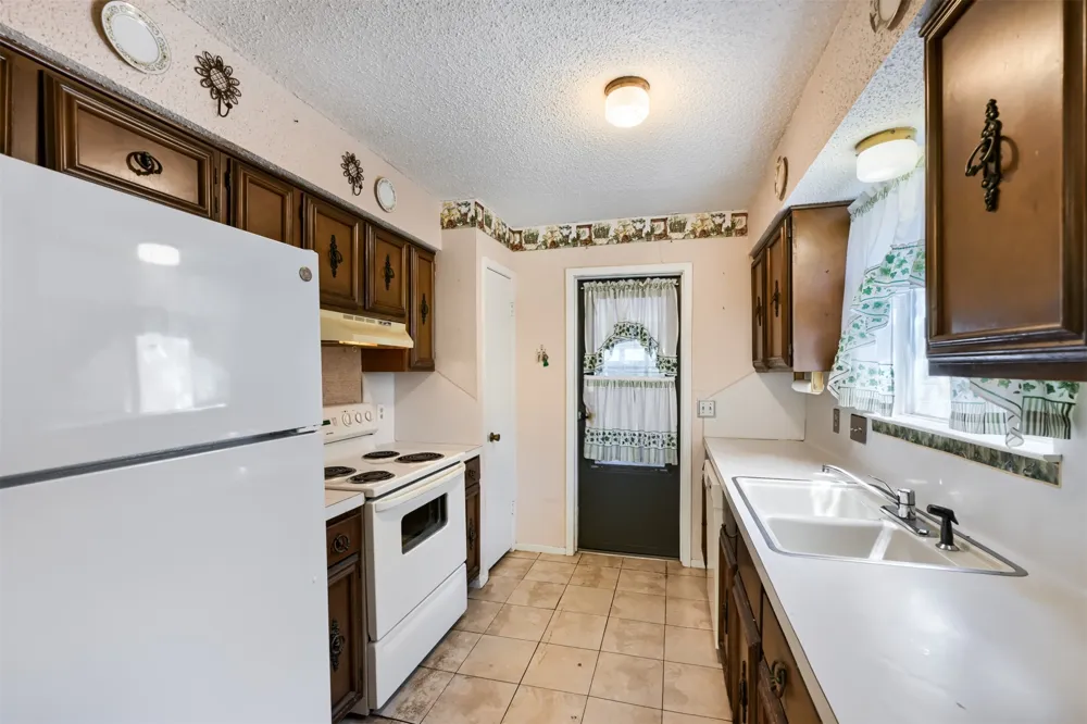 7112 Windrift Way Austin, TX 78745