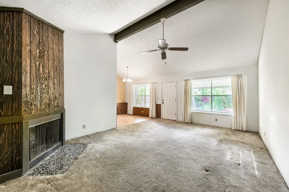 7112 Windrift Way Austin, TX 78745