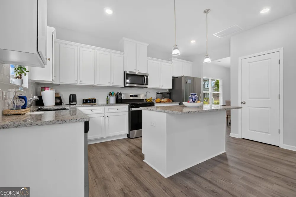 744 Clark Lake Estates DR Grayson, GA 30017