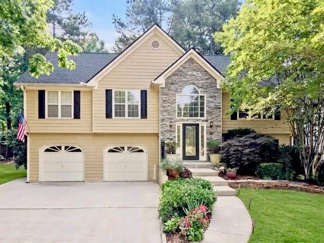 402 Township Lane Woodstock, GA 30189