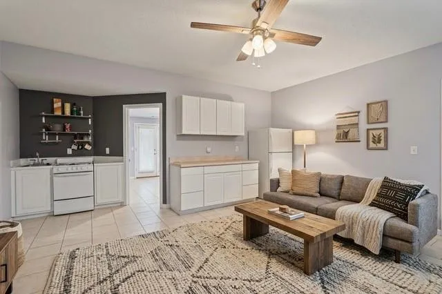 402 Township Lane Woodstock, GA 30189