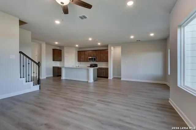 181 Thornbloom San Antonio, TX 78253