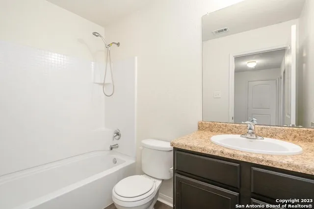 3923 SOUTHTON VW San Antonio, TX 78222