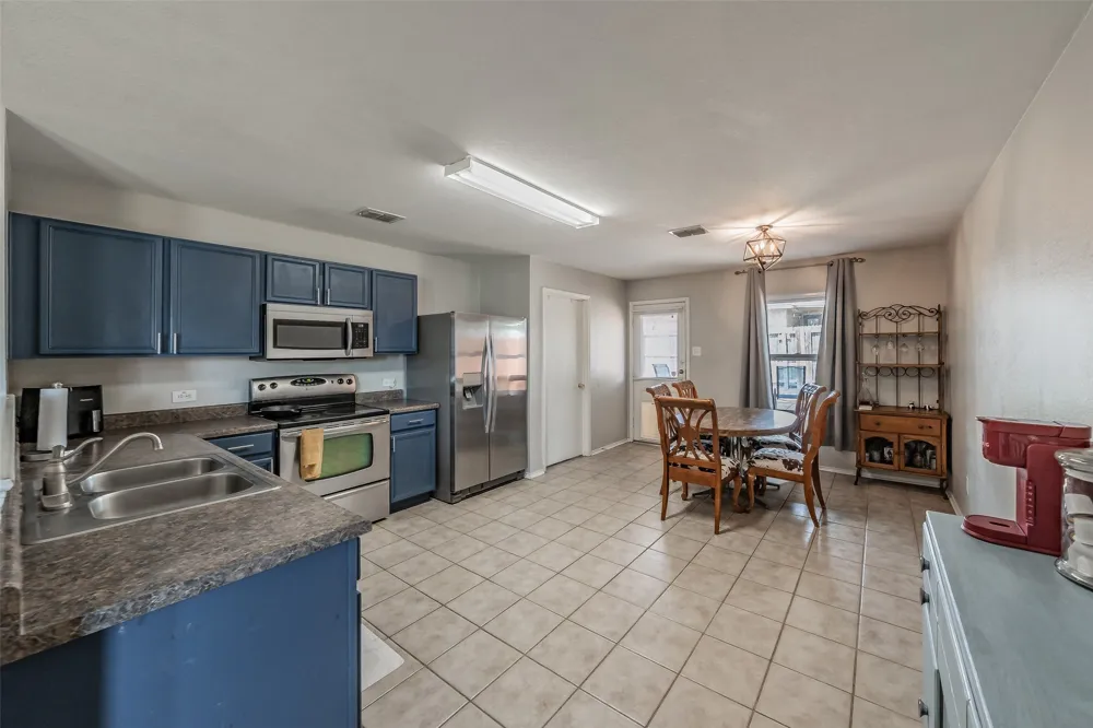 135 Ringneck Drive Sanger, TX 76266