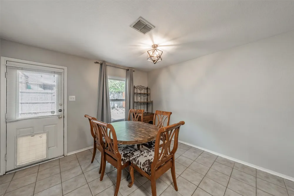 135 Ringneck Drive Sanger, TX 76266