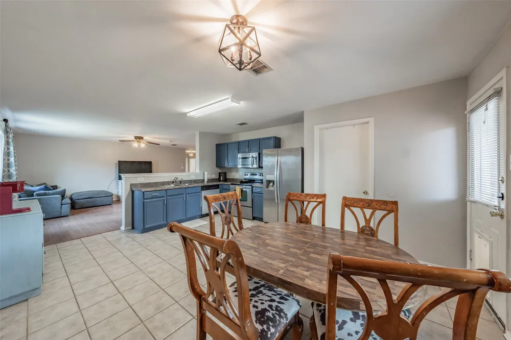 135 Ringneck Drive Sanger, TX 76266