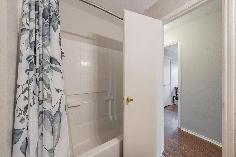 135 Ringneck Drive Sanger, TX 76266
