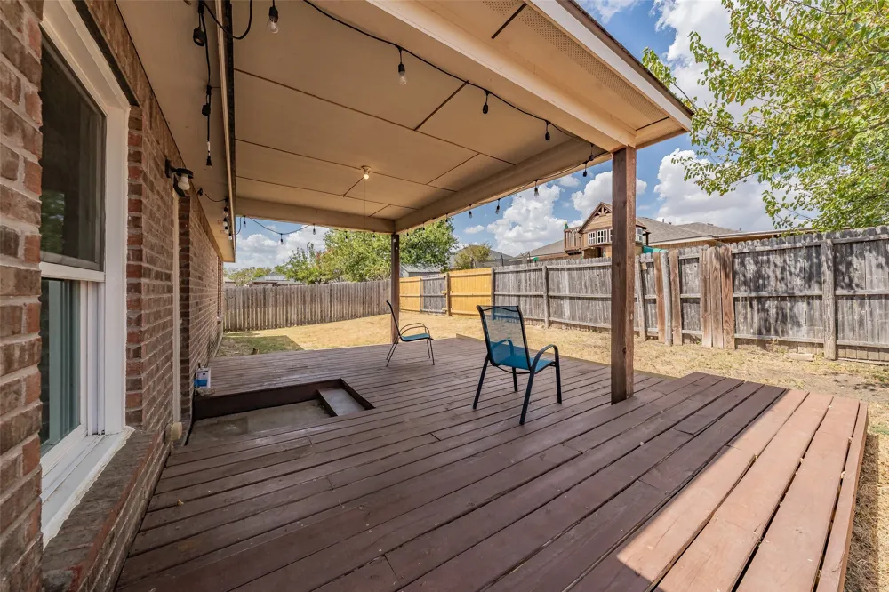 135 Ringneck Drive Sanger, TX 76266