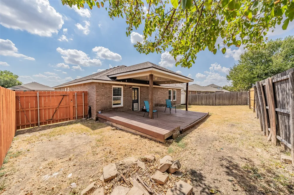 135 Ringneck Drive Sanger, TX 76266