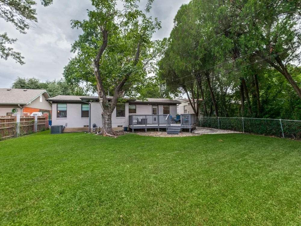 226 Leda Drive Dallas, TX 75218