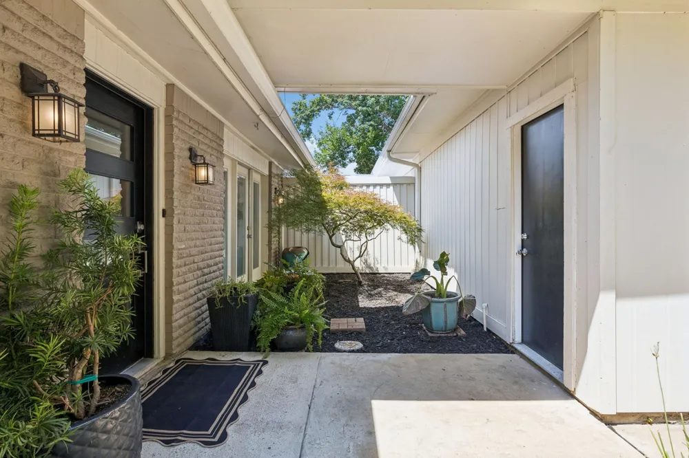 11333 Park Central Place Dallas, TX 75230