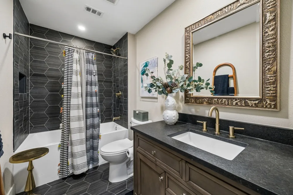 11333 Park Central Place Dallas, TX 75230