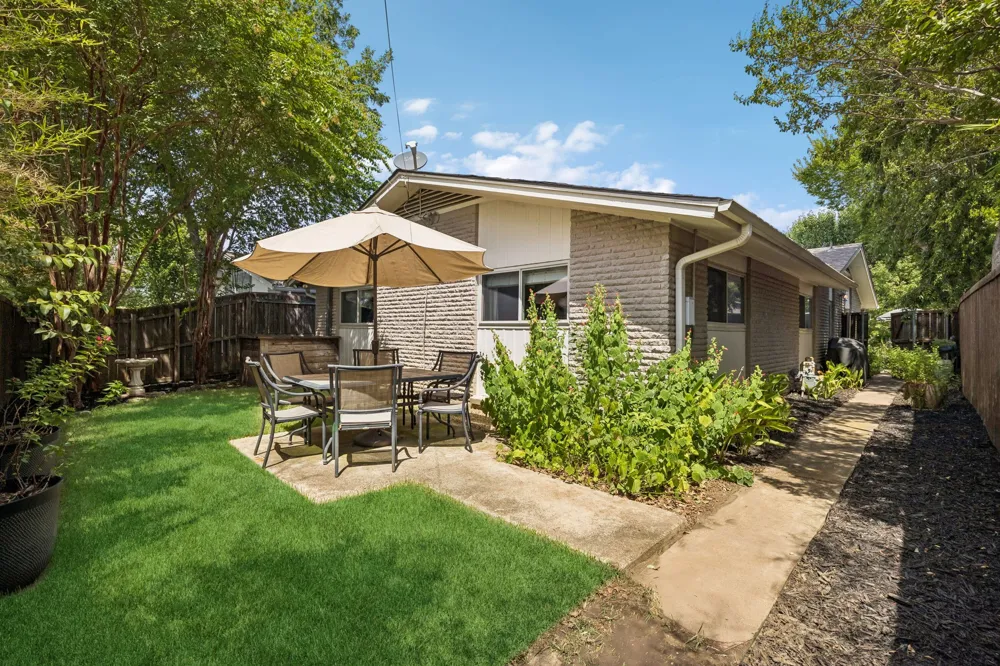 11333 Park Central Place Dallas, TX 75230