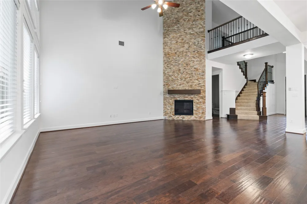 1009 Peacock Boulevard Carrollton, TX 75007
