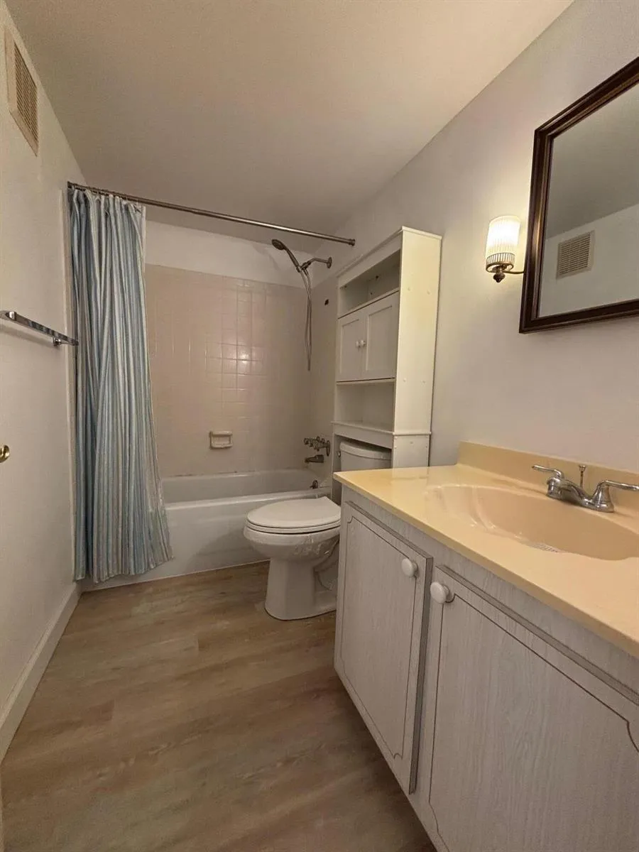 2950 SE Ocean Boulevard #7-5 Stuart, FL 34996