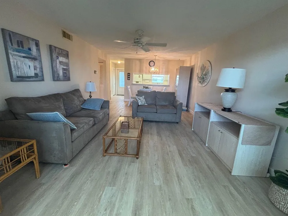 2950 SE Ocean Boulevard #7-5 Stuart, FL 34996