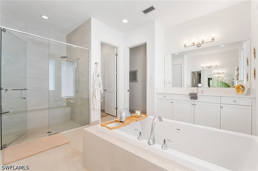 Eucalyptus Way Naples, FL 34120