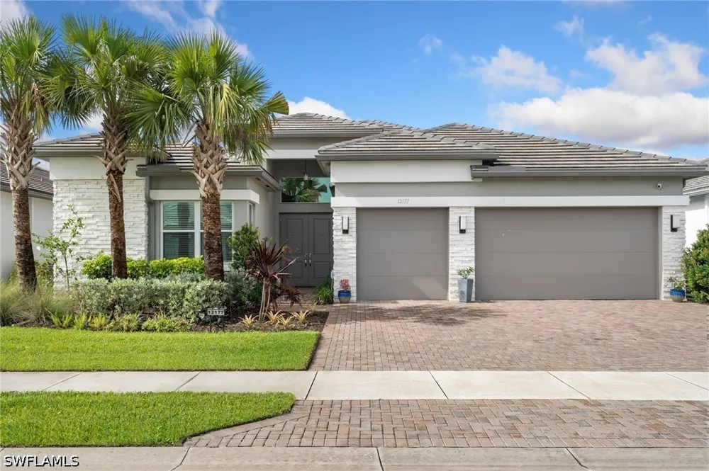 Eucalyptus Way Naples, FL 34120
