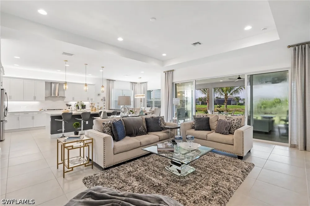 Eucalyptus Way Naples, FL 34120