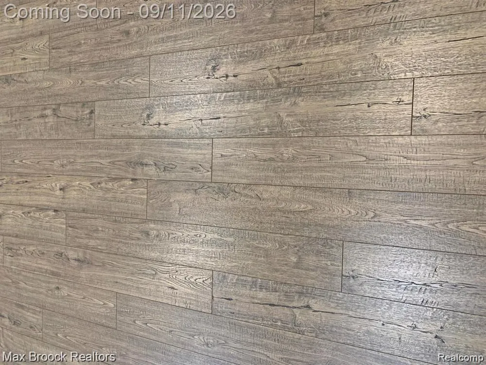 42160 E Woodward Avenue #11 Bloomfield Charter Township, MI 48304