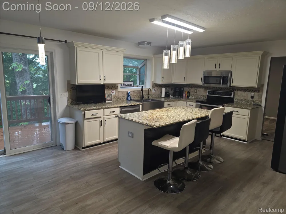 7500 Welle Road Hamburg Township, MI 48116