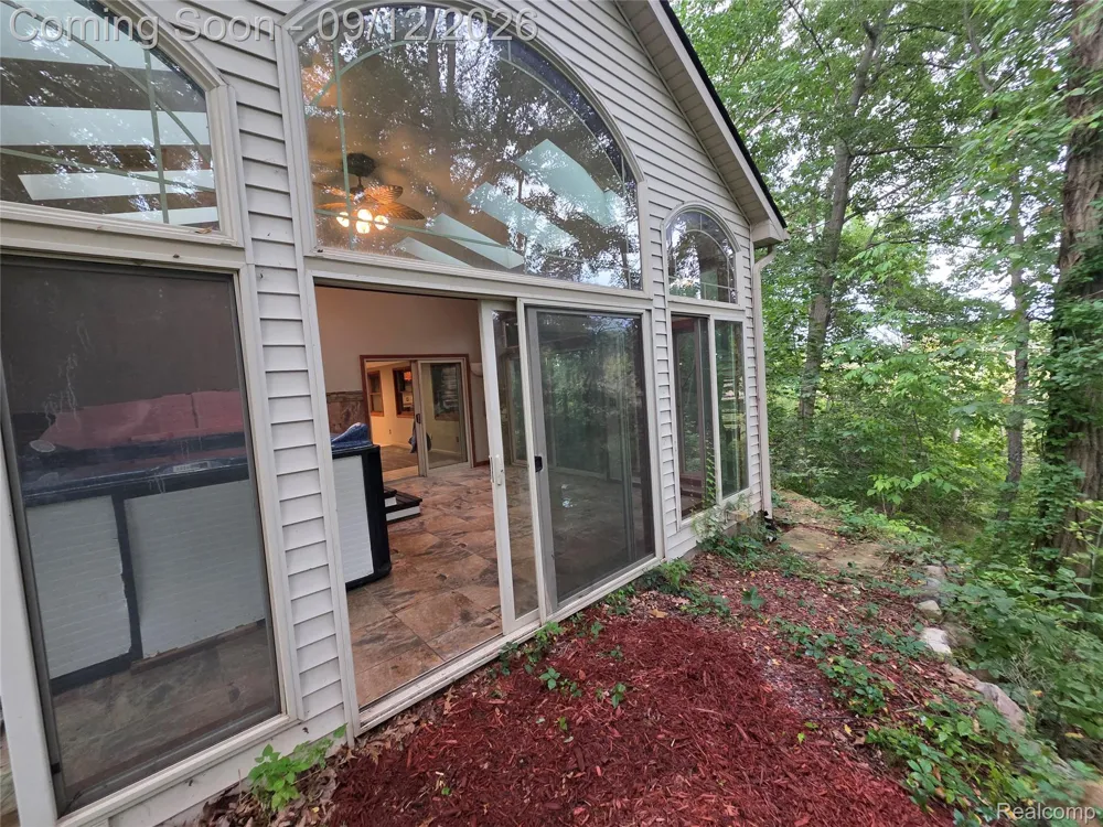 7500 Welle Road Hamburg Township, MI 48116