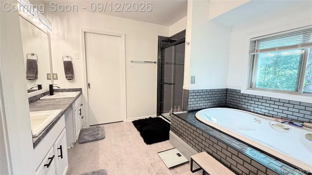 7500 Welle Road Hamburg Township, MI 48116