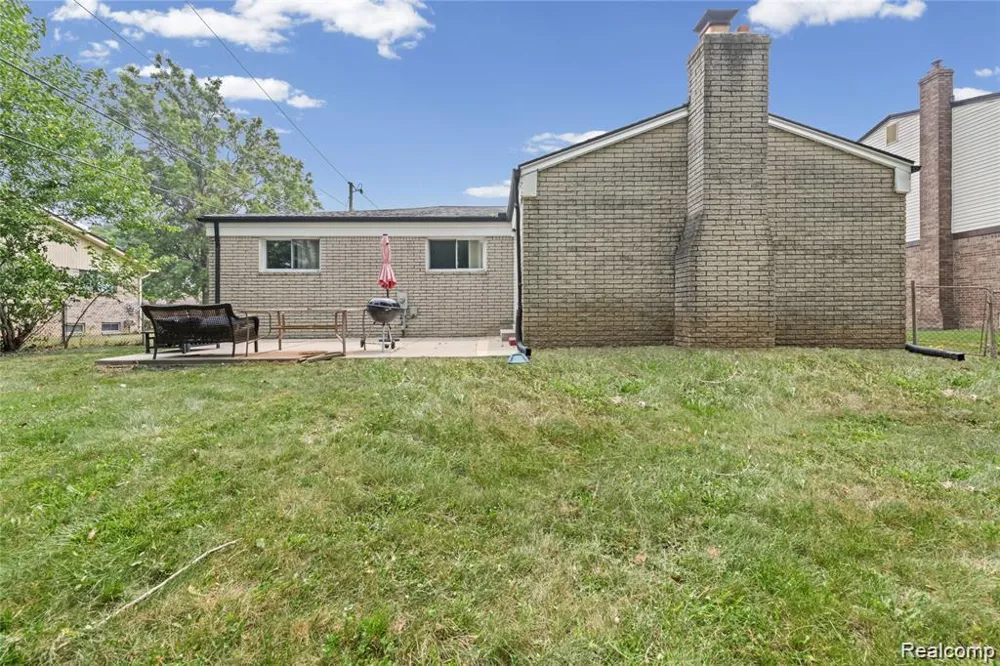 4051 Dickson Drive Sterling Heights City, MI 48310