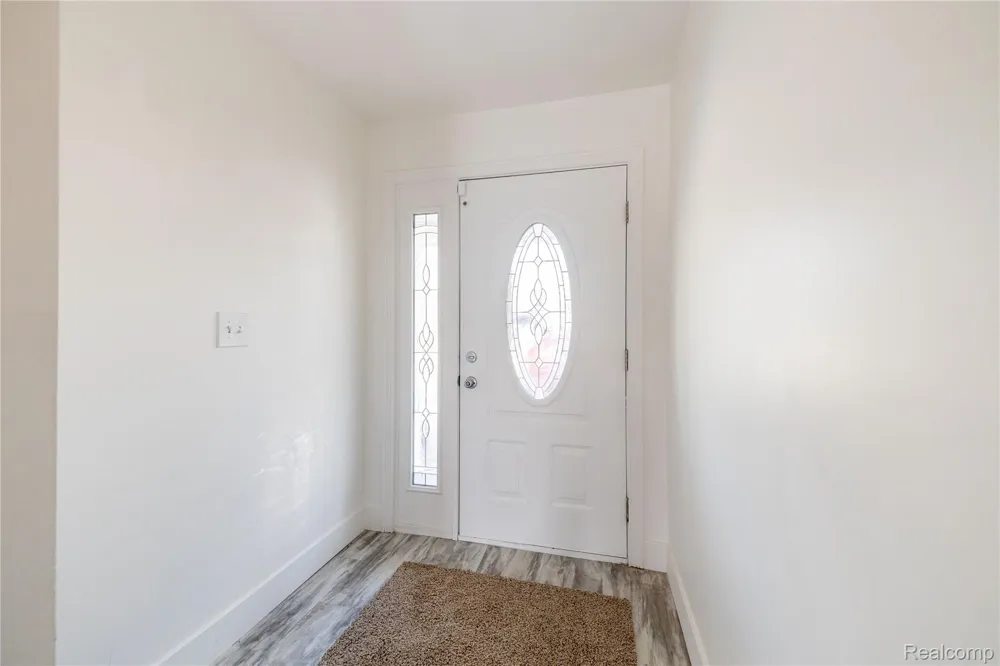 21918 Knudsen Drive Grosse Ile Township, MI 48138
