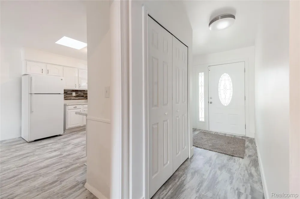 21918 Knudsen Drive Grosse Ile Township, MI 48138