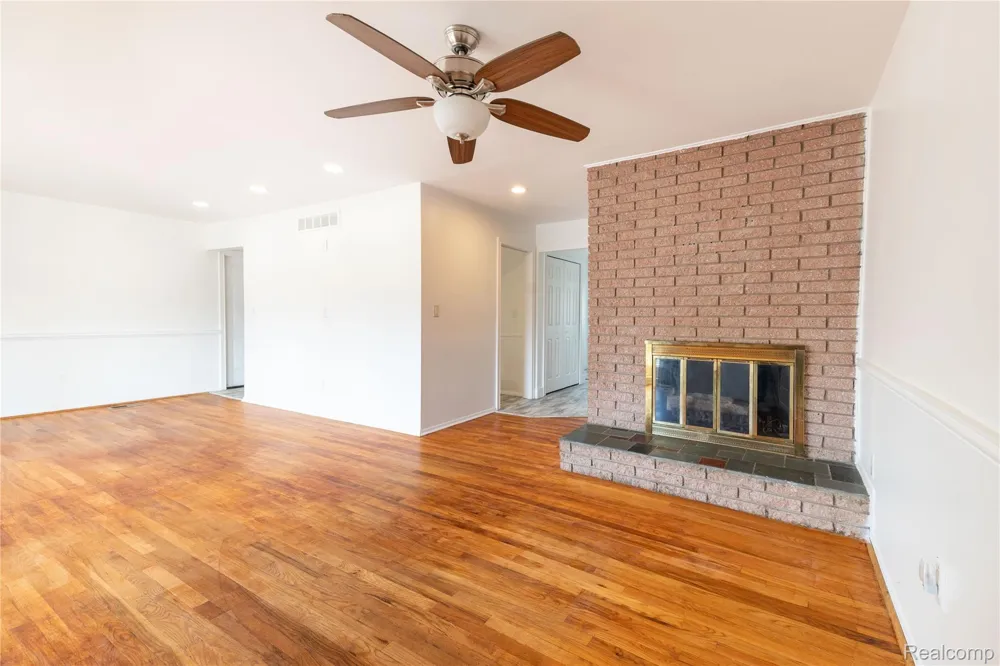21918 Knudsen Drive Grosse Ile Township, MI 48138