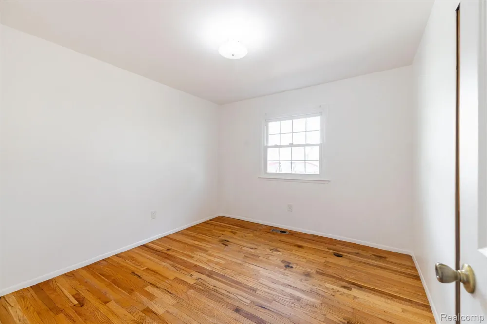 21918 Knudsen Drive Grosse Ile Township, MI 48138