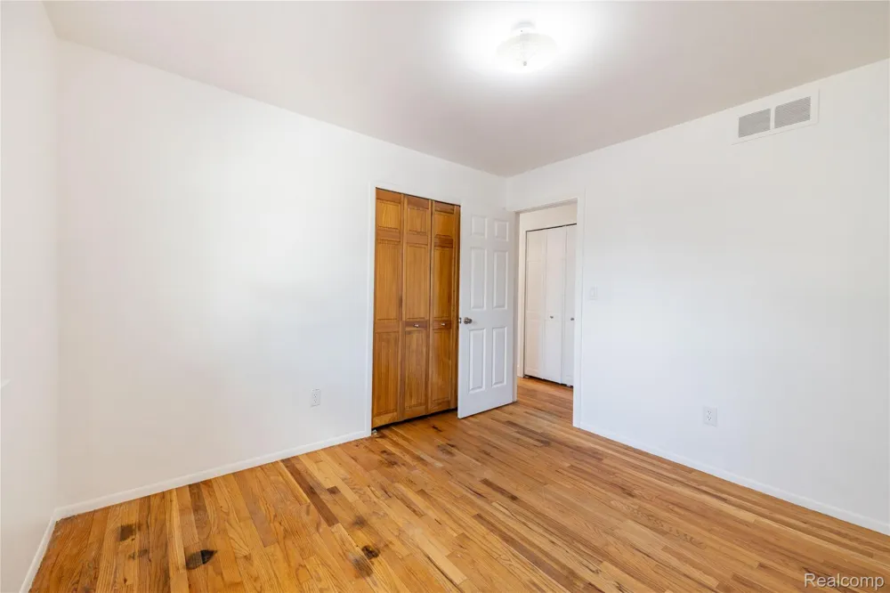 21918 Knudsen Drive Grosse Ile Township, MI 48138