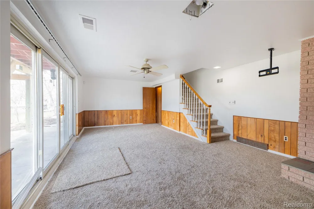 21918 Knudsen Drive Grosse Ile Township, MI 48138