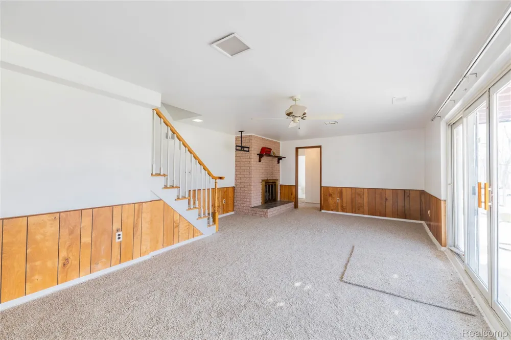 21918 Knudsen Drive Grosse Ile Township, MI 48138
