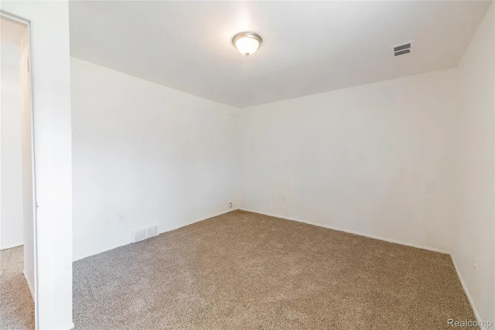 21918 Knudsen Drive Grosse Ile Township, MI 48138