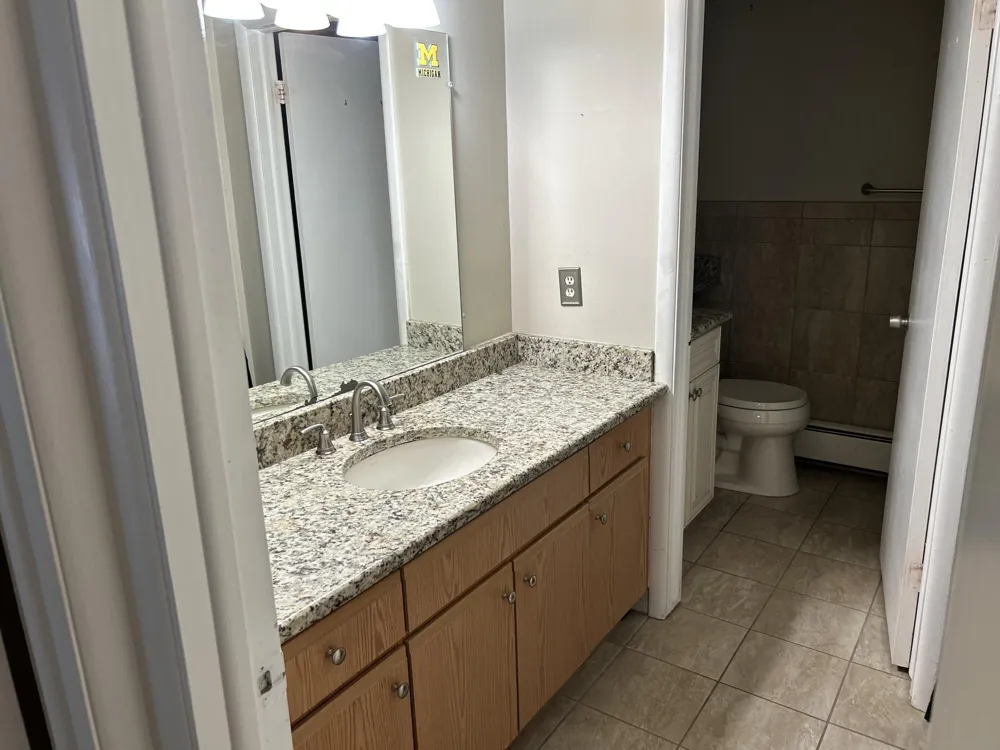 1261 Island Drive #204 Ann Arbor City, MI 48105