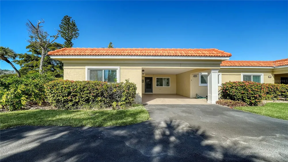 4750 GULF OF MEXICO DRIVE #Villa 8 Longboat Key, FL 34228
