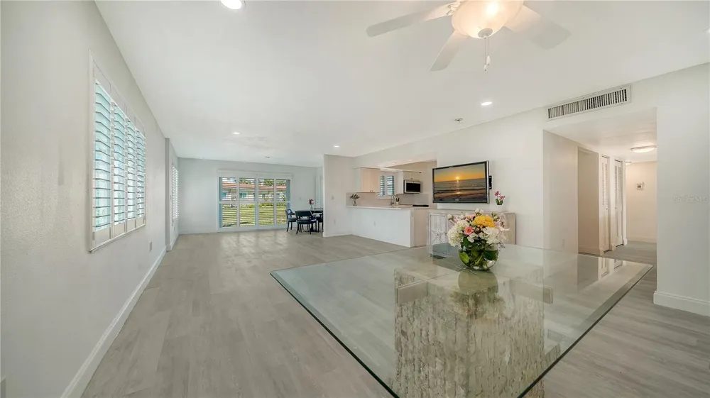 4750 GULF OF MEXICO DRIVE #Villa 8 Longboat Key, FL 34228