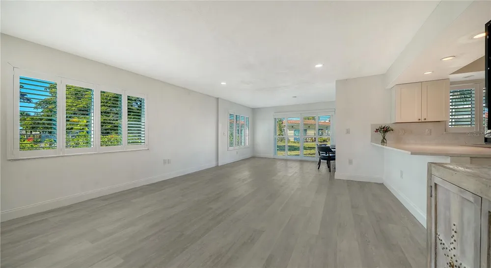 4750 GULF OF MEXICO DRIVE #Villa 8 Longboat Key, FL 34228