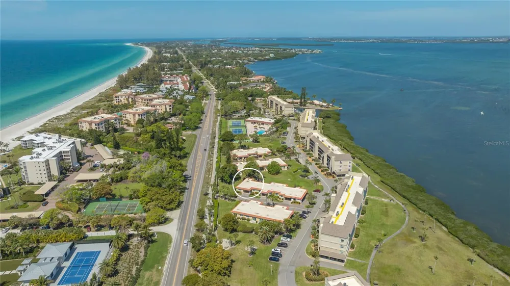 4750 GULF OF MEXICO DRIVE #Villa 8 Longboat Key, FL 34228