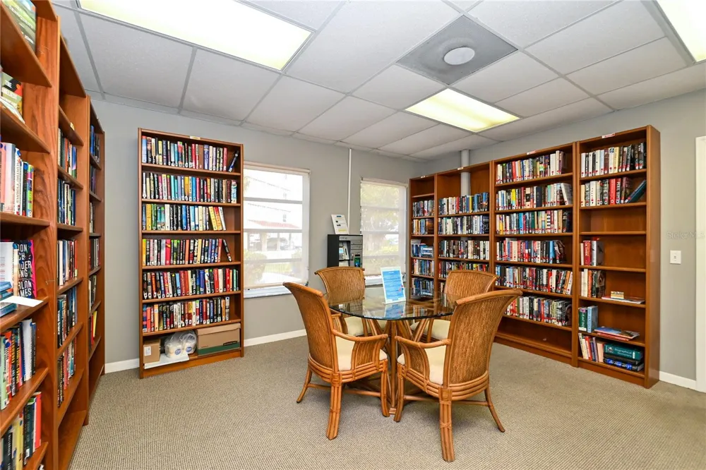 4750 GULF OF MEXICO DRIVE #Villa 8 Longboat Key, FL 34228