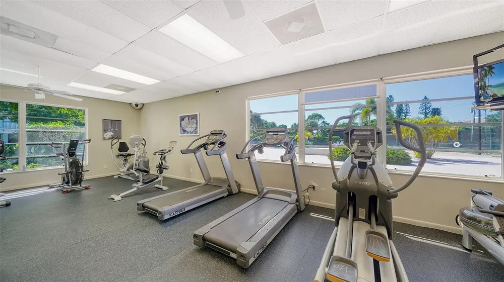 4750 GULF OF MEXICO DRIVE #Villa 8 Longboat Key, FL 34228