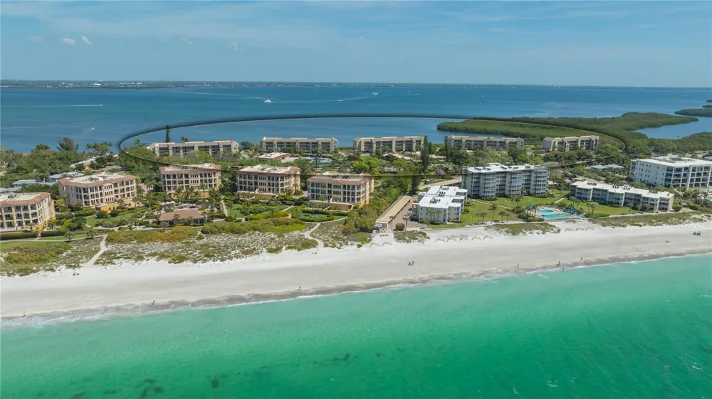 4750 GULF OF MEXICO DRIVE #Villa 8 Longboat Key, FL 34228