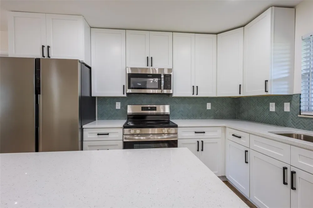 1517 HALLAM COURT Lakeland, FL 33813