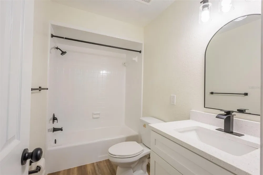 1517 HALLAM COURT Lakeland, FL 33813