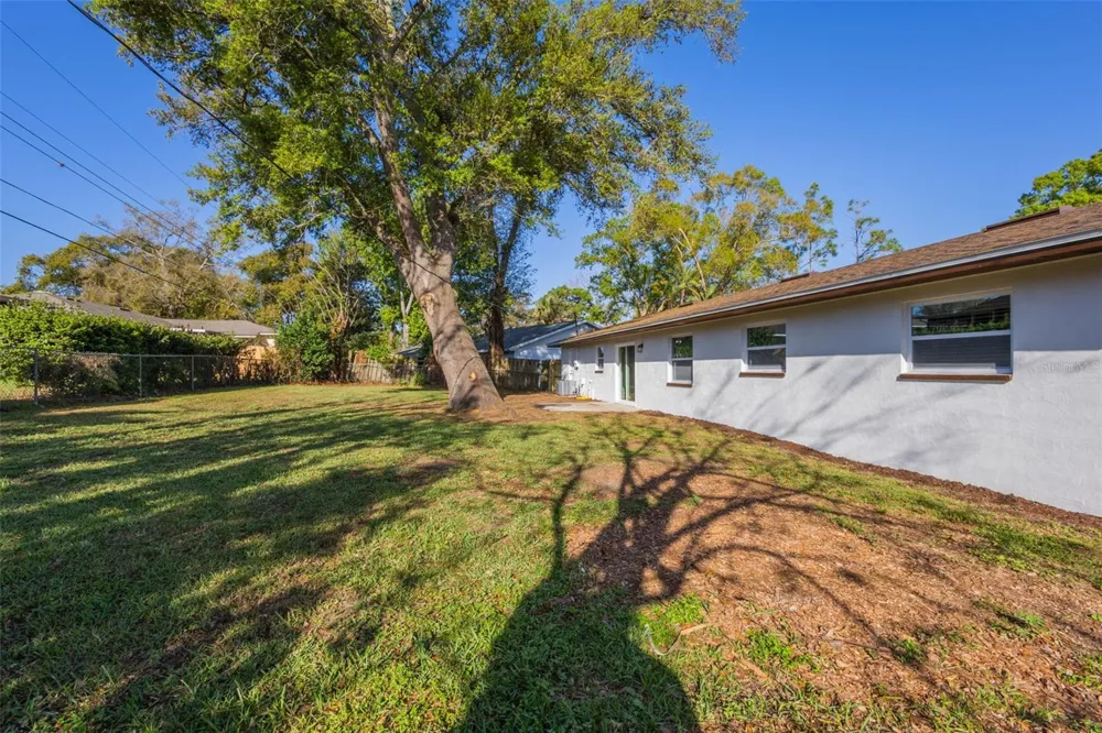 1517 HALLAM COURT Lakeland, FL 33813