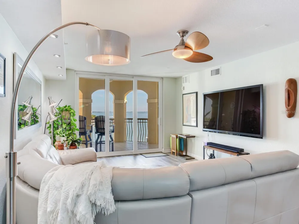 5353 GULF BOULEVARD #B202 St Pete Beach, FL 33706