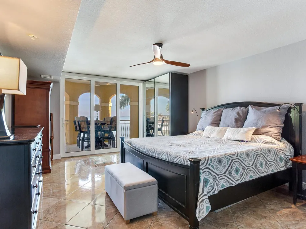 5353 GULF BOULEVARD #B202 St Pete Beach, FL 33706