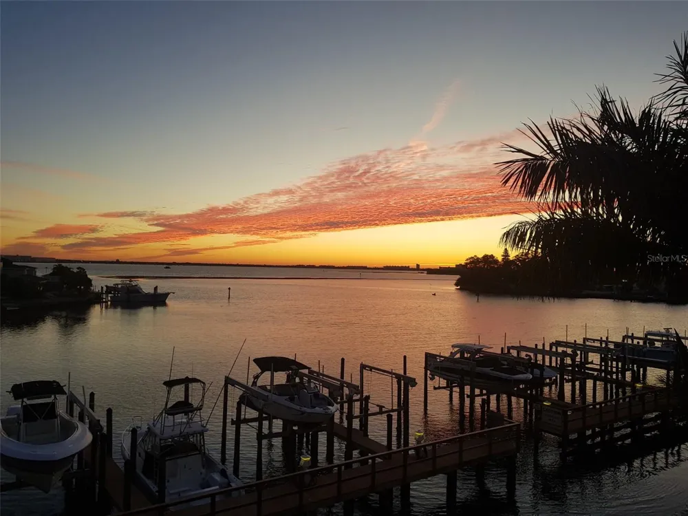 5353 GULF BOULEVARD #B202 St Pete Beach, FL 33706